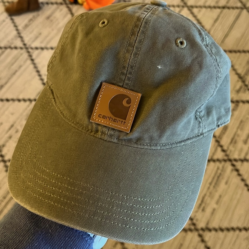 Carhartt hat